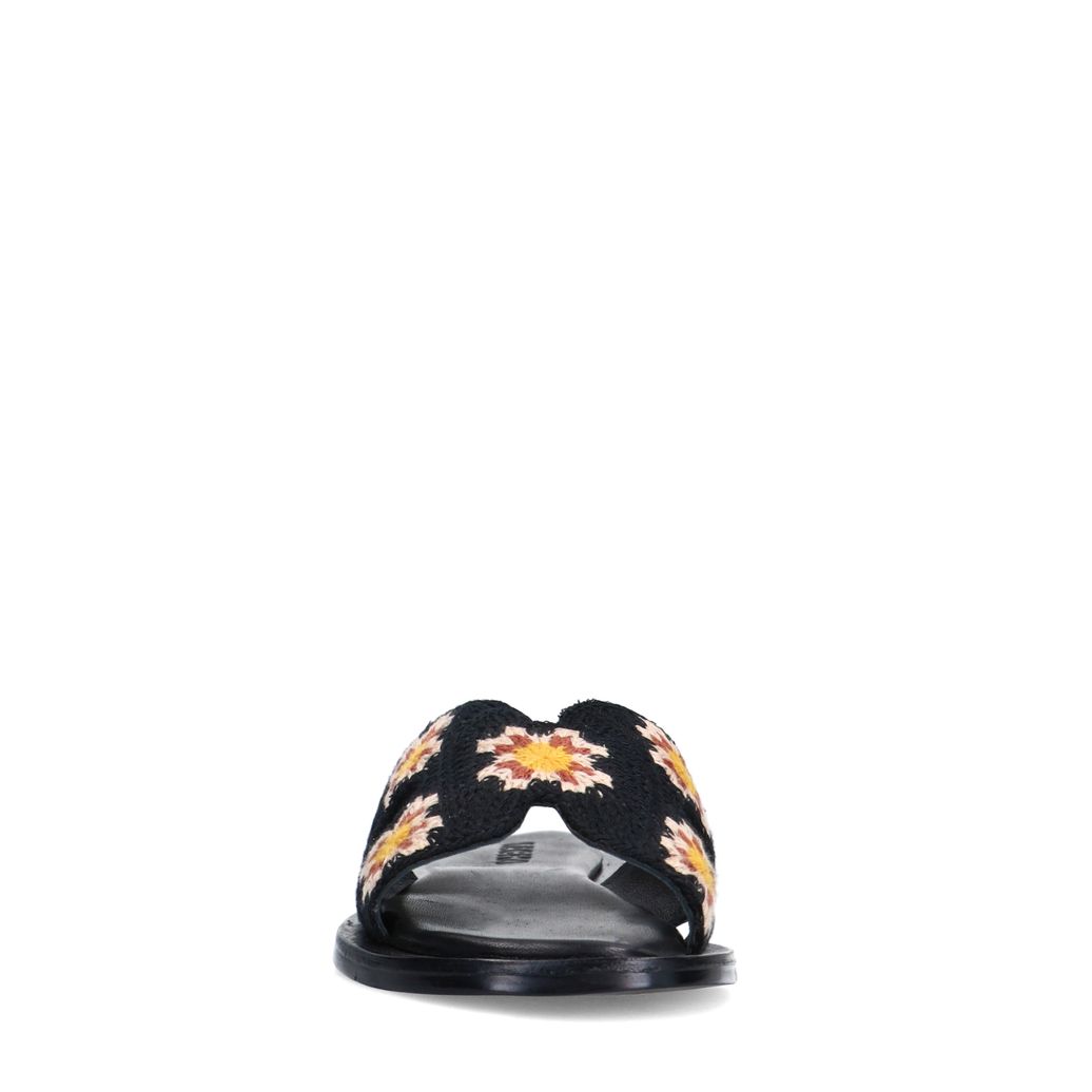 Zwarte slippers met bloemen embroidery