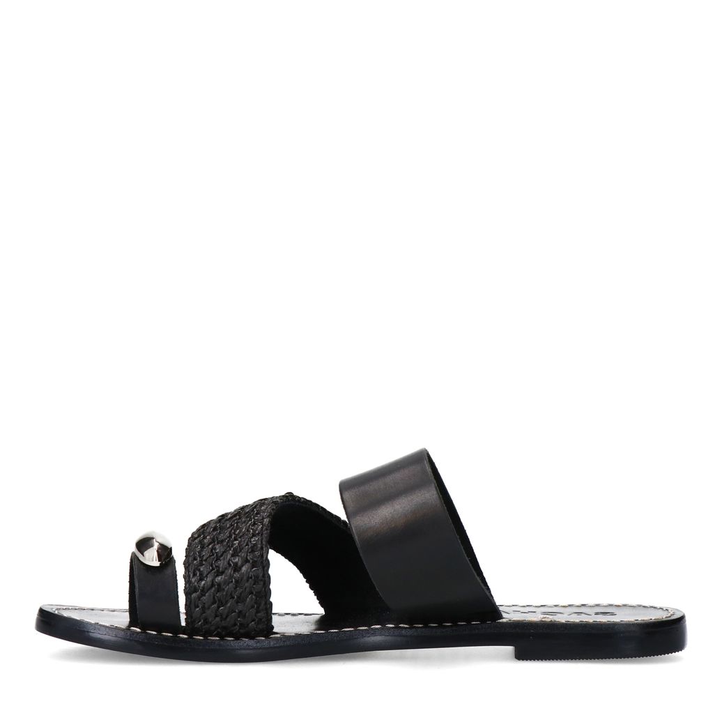 Zwarte leren slippers met zilverkleurig detail