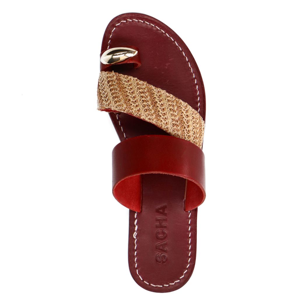 Burgundy leren slippers met goudkleurig detail
