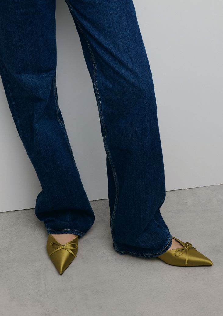 Grüne Slingbacks mit Schleife