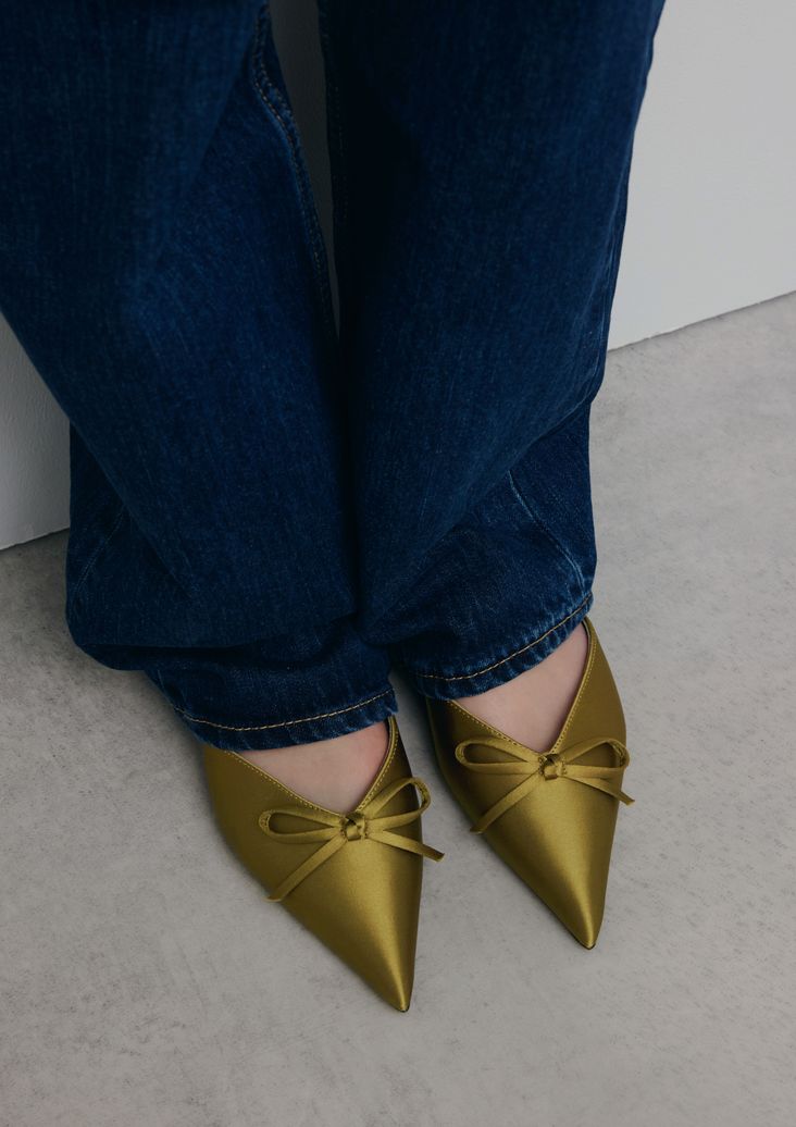 Grüne Slingbacks mit Schleife