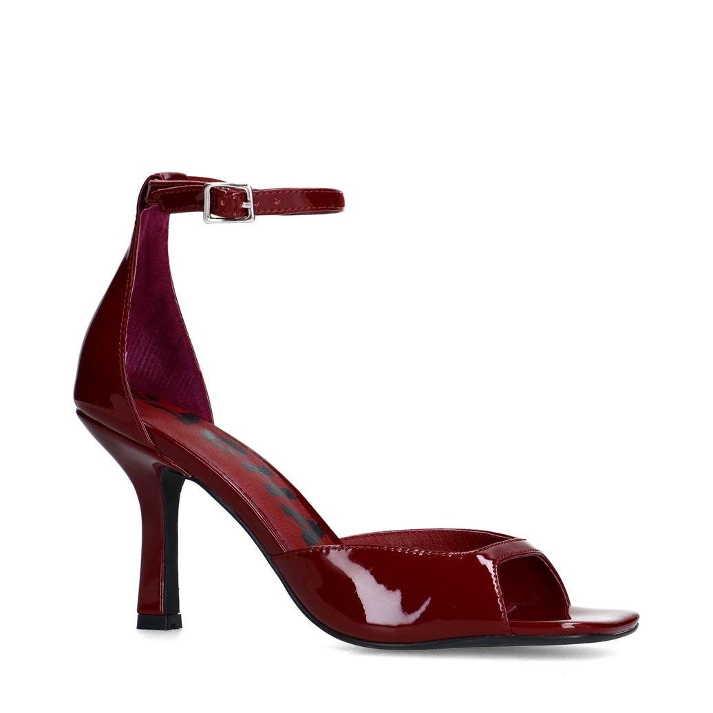 Sandales à talon - rouge