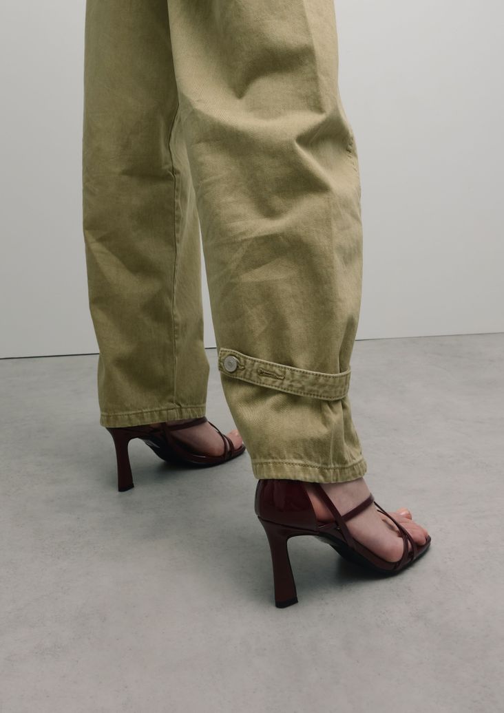 Sandales à talon - rouge