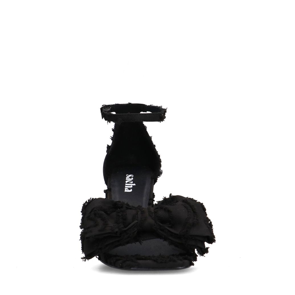 Schwarze Sandaletten mit Schleife