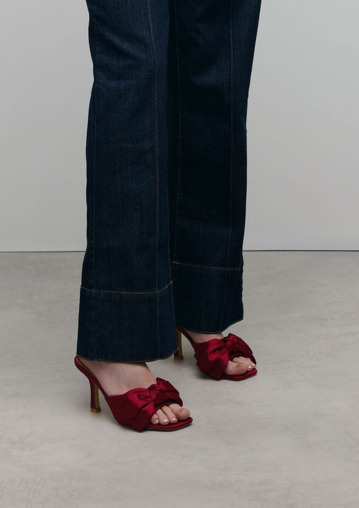 Mules à talon avec nœud - rouge