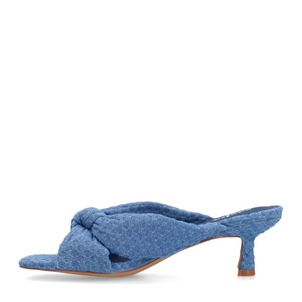 Blauwe muiltjes met knoop detail