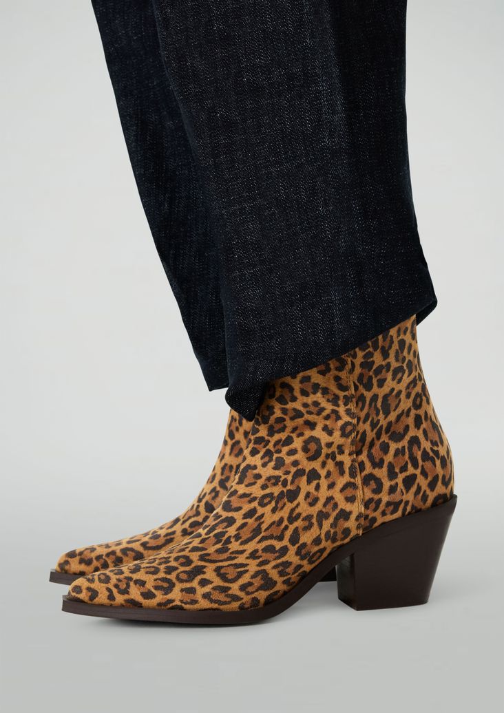 Leopard enkellaarsjes met hak
