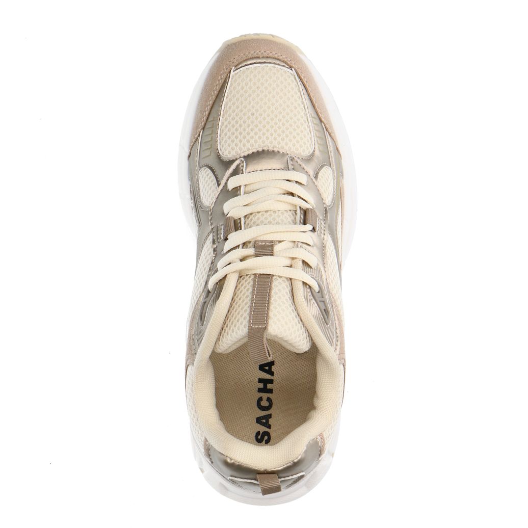 Beigefarbene Sneaker mit goldfarbenen Details