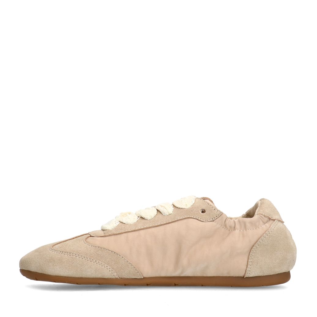 Baskets avec lacets en dentelle - beige