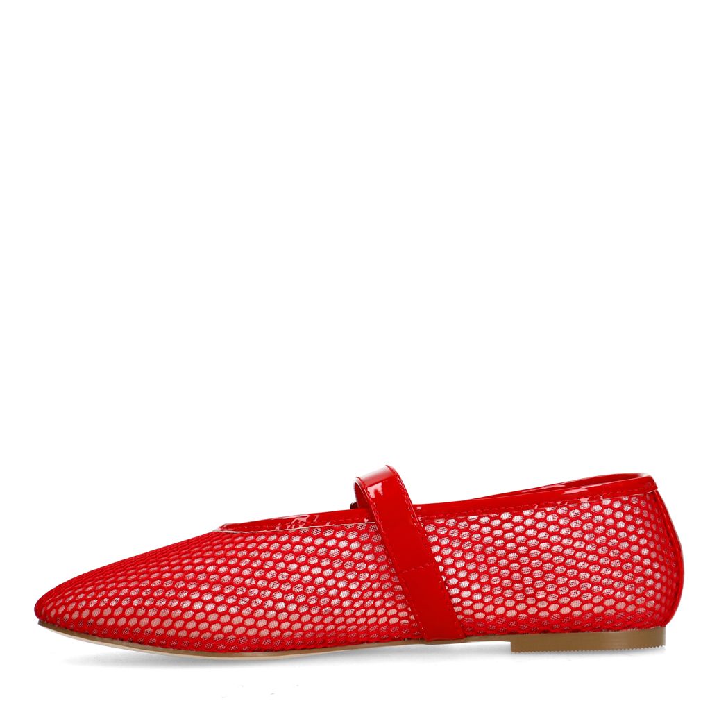 Rote Fishnet-Ballerinas mit silberfarbener Schnalle