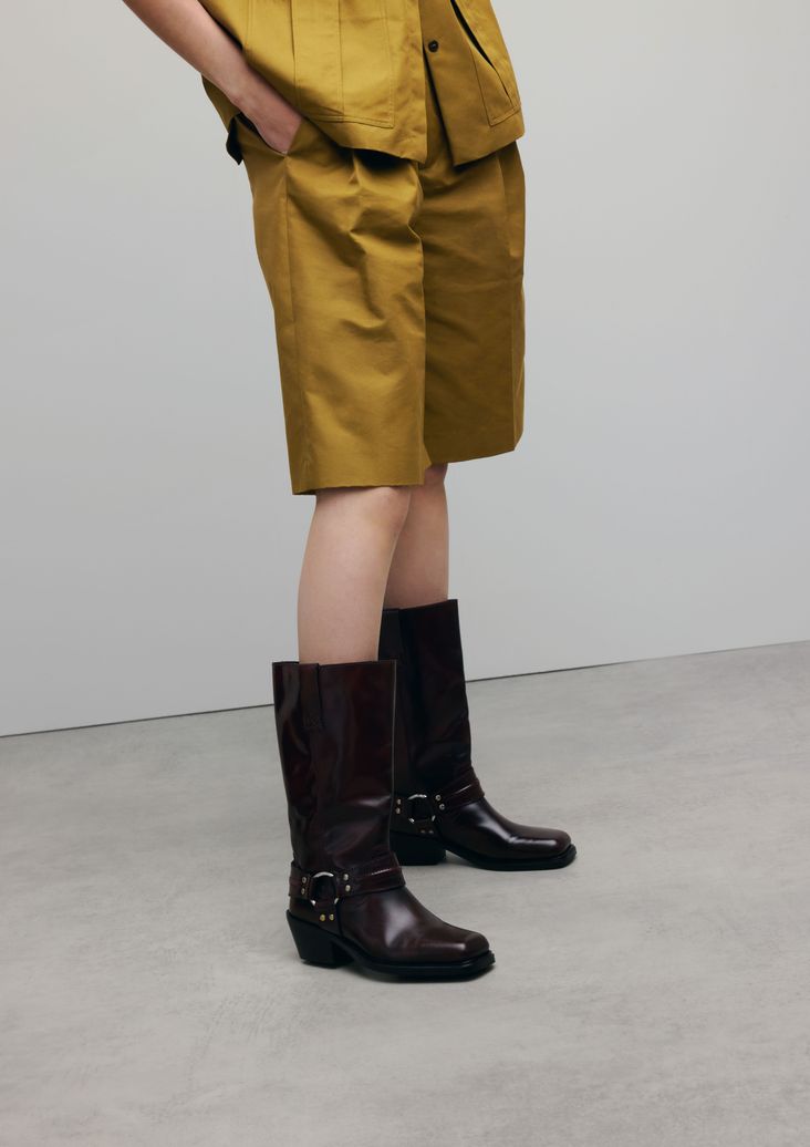Bottines motardes en cuir - rouge