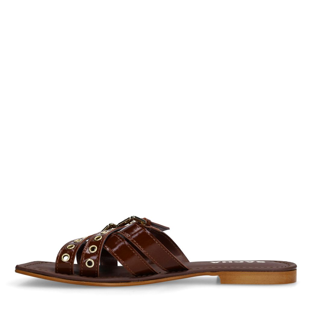 Braune Ledersandalen mit Schnallen