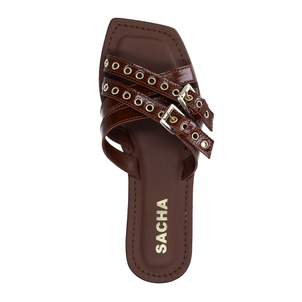 Braune Ledersandalen mit Schnallen