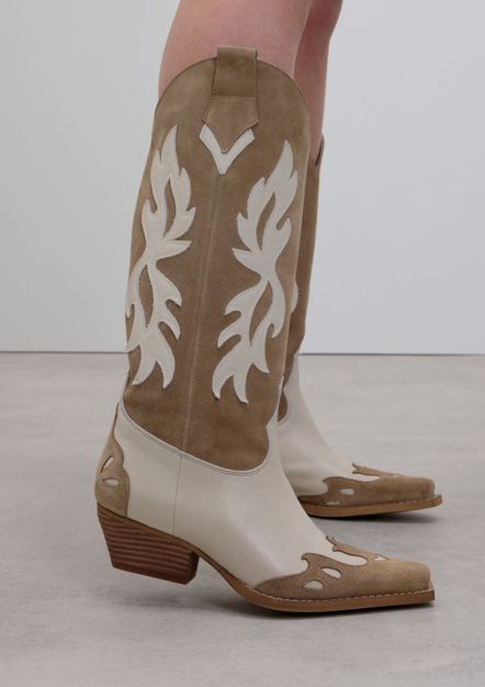 Beigefarbene Veloursleder-Cowboystiefel mit Stickerei