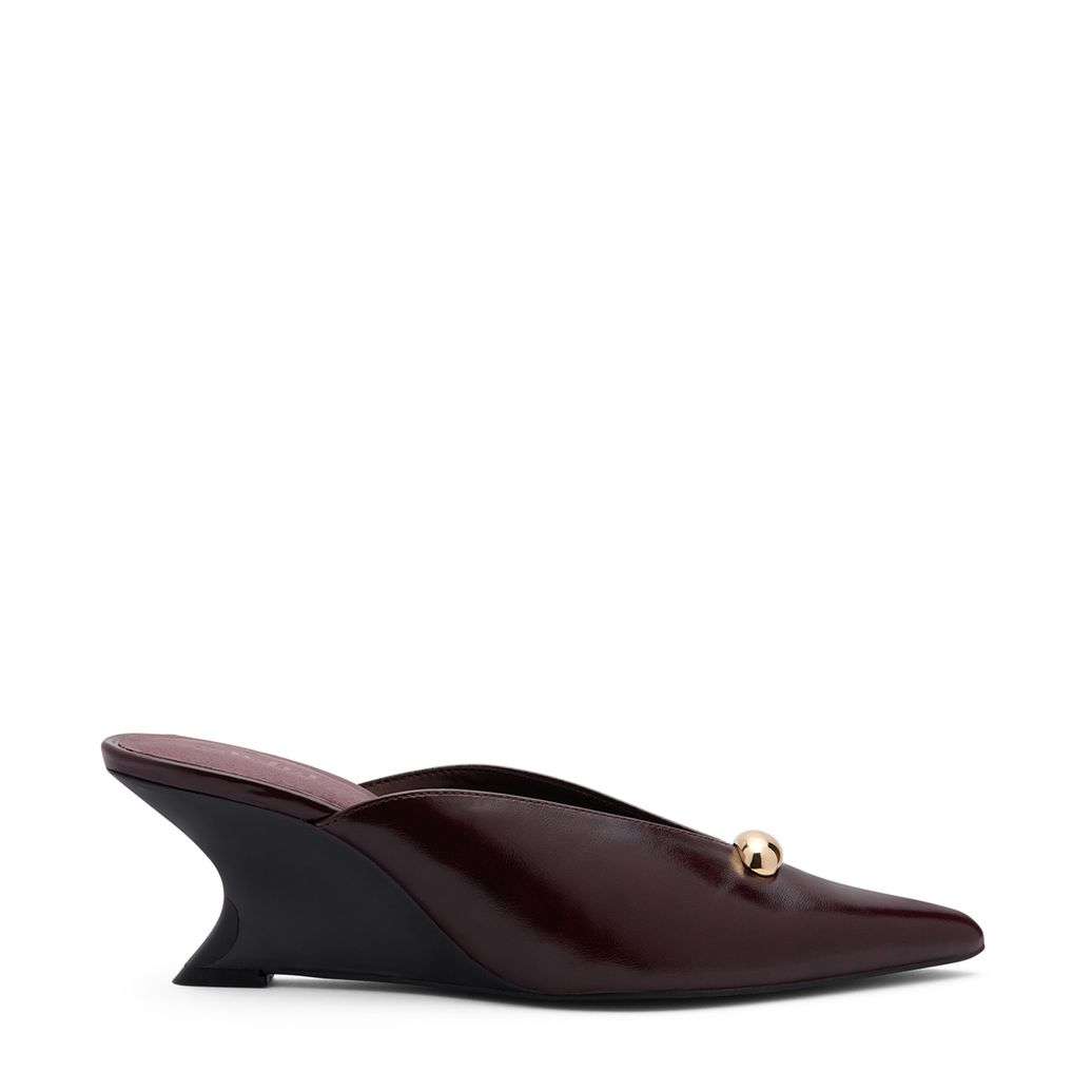 Bordeauxrote Mules mit Keilabsatz