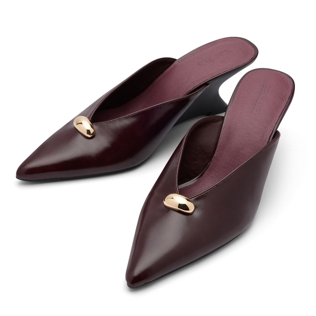 Bordeauxrote Mules mit Keilabsatz