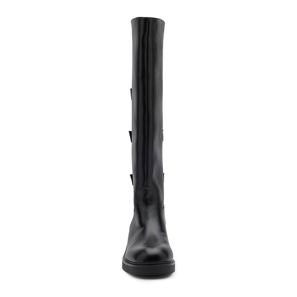 Schwarze Stiefel mit Schnallen