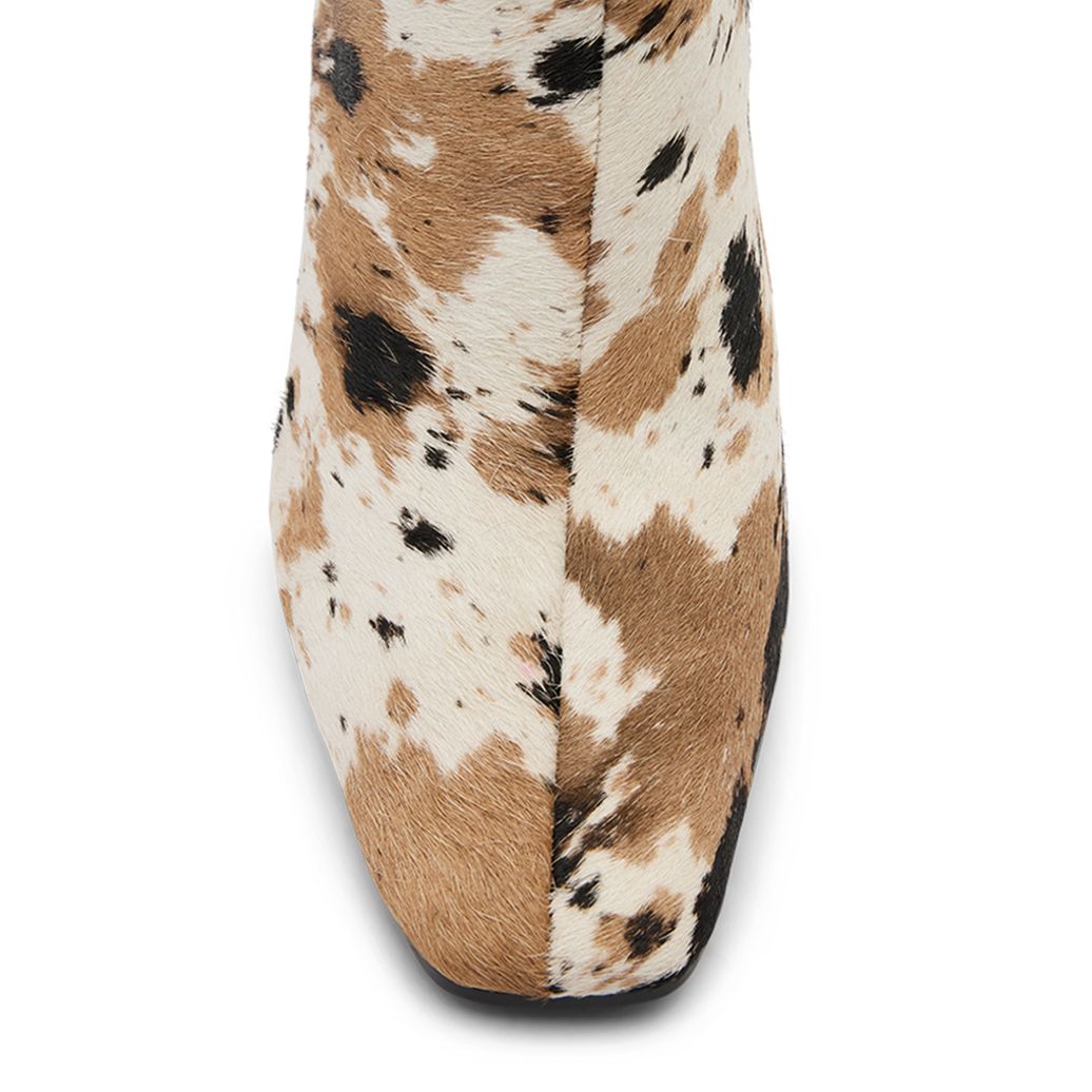 Bottines à talon avec imprimé vache
