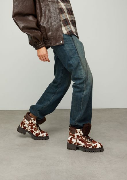 Bottines à lacets avec imprimé vache