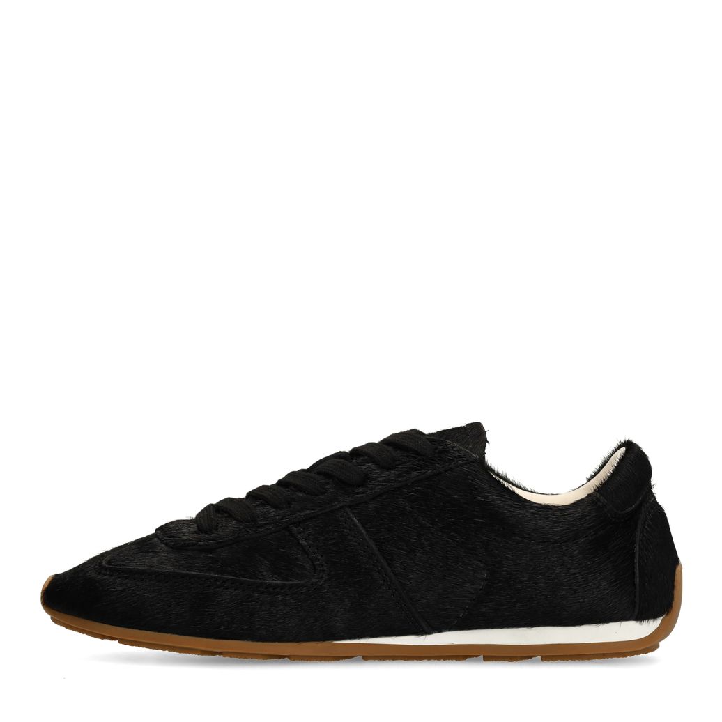 Schwarze Pony-Hair-Sneaker