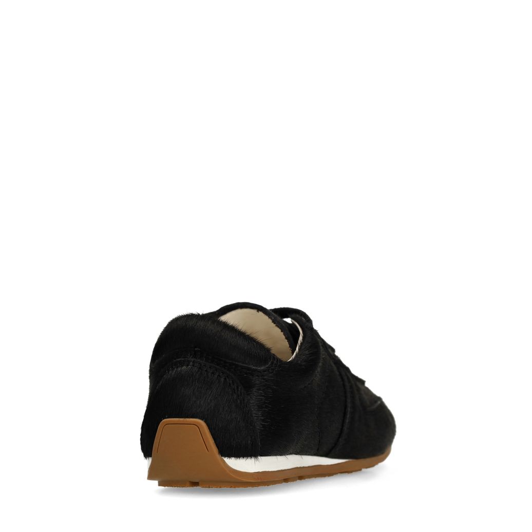 Schwarze Pony-Hair-Sneaker