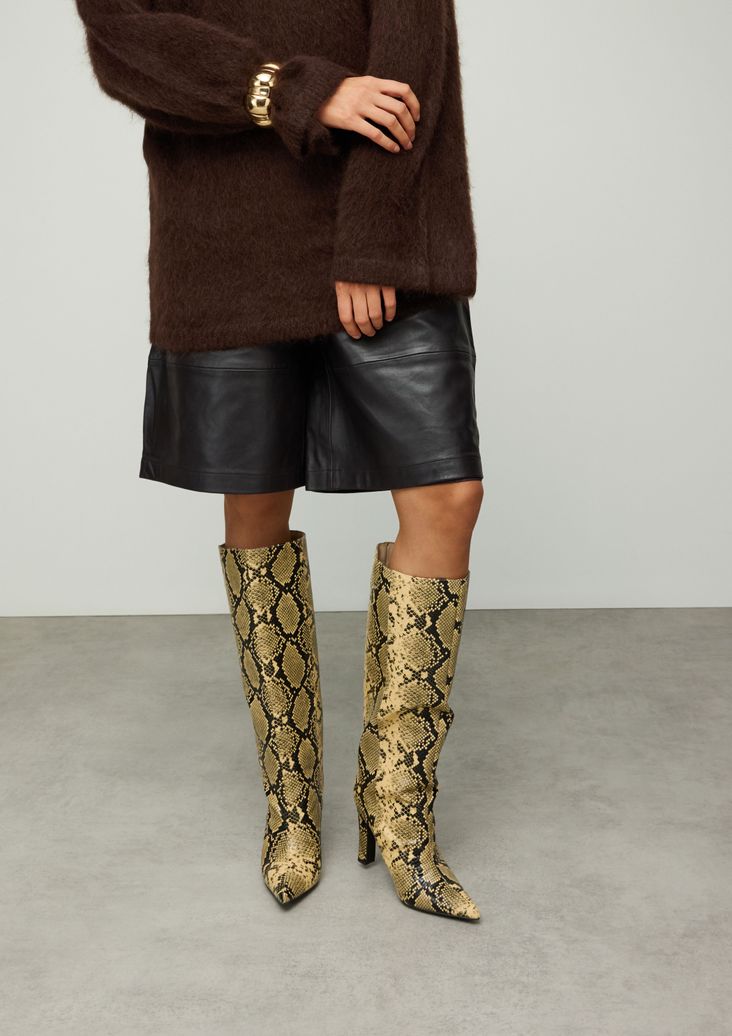 Bottes hautes à talon avec imprimé serpent