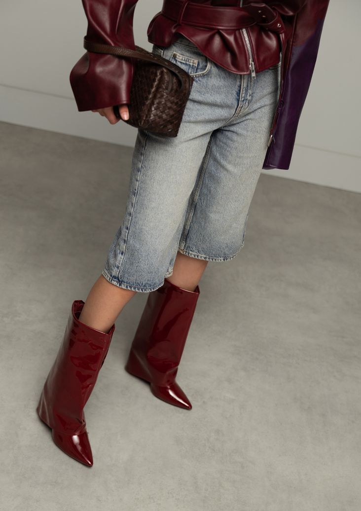 Bottes hautes à talon compensé avec rabat - rouge