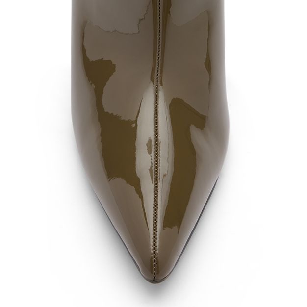 Grüne Lack-Stiefeletten mit Trichterabsatz