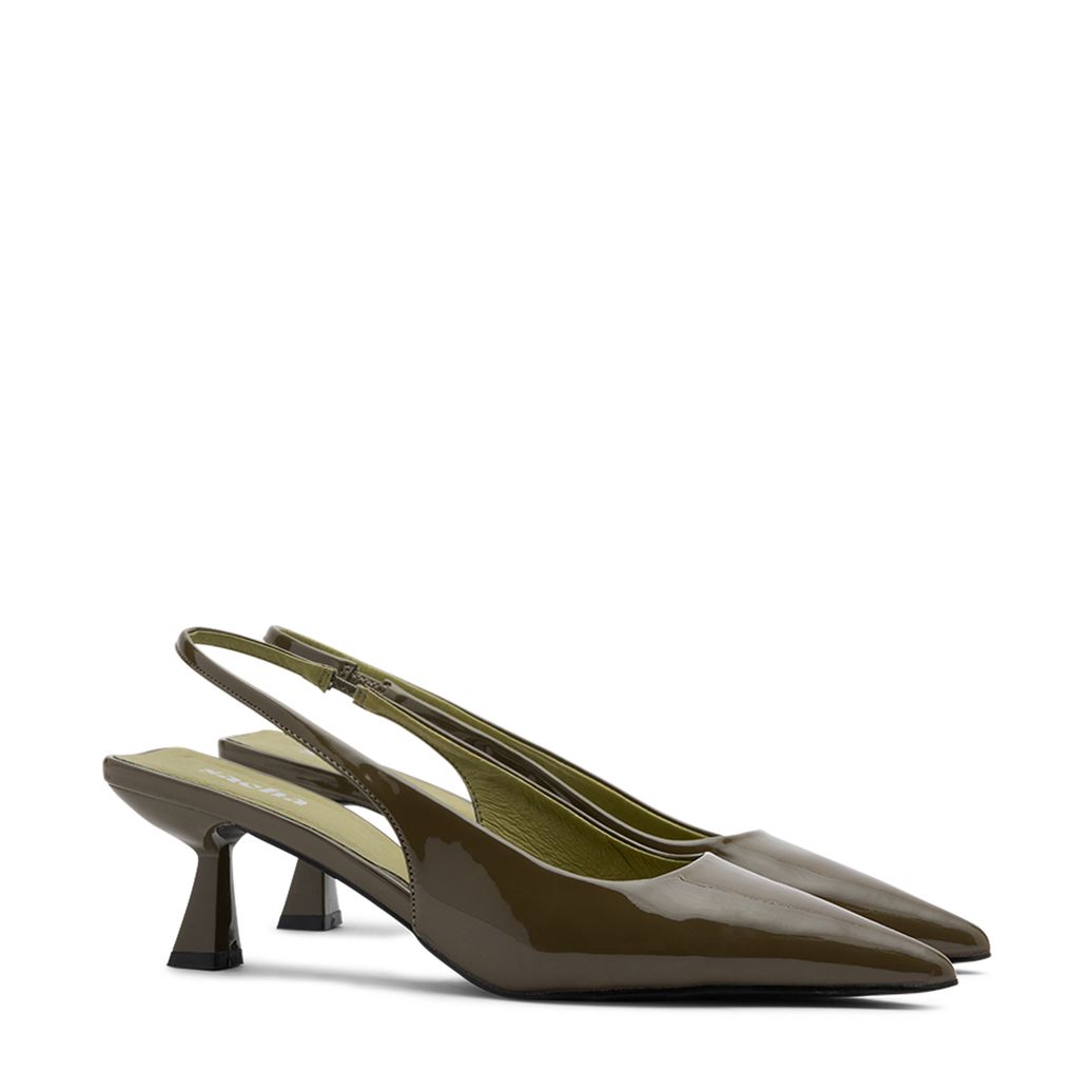 Grüne Slingbackpumps aus Lack