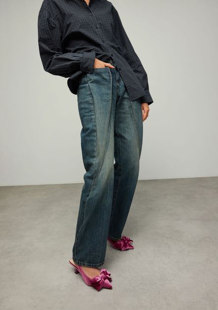 Rosa Veloursleder-Slingbackpumps mit Schleife