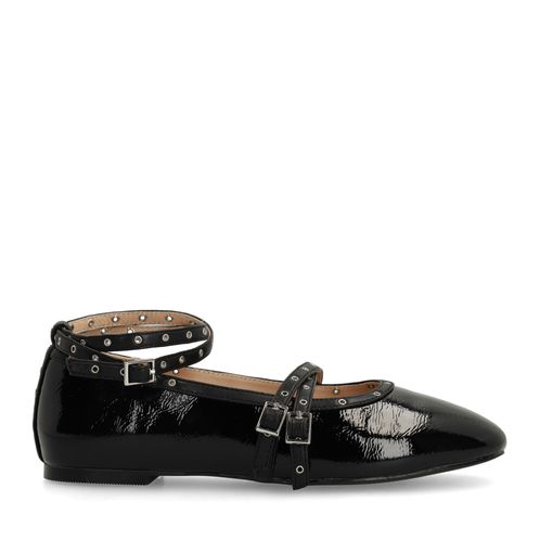 Zwarte lak ballerina's met studs en bandjes
