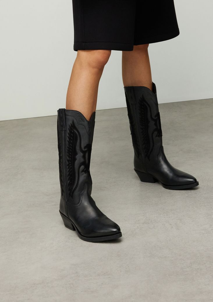 Schwarze Leder-Cowboystiefel mit Veloursleder-Details