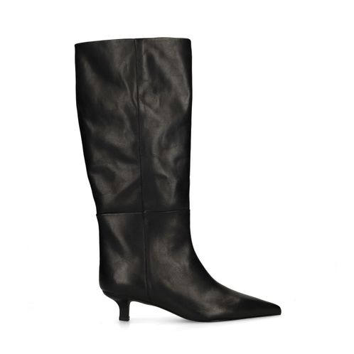 Zwarte leren hoge laarzen met kitten heel