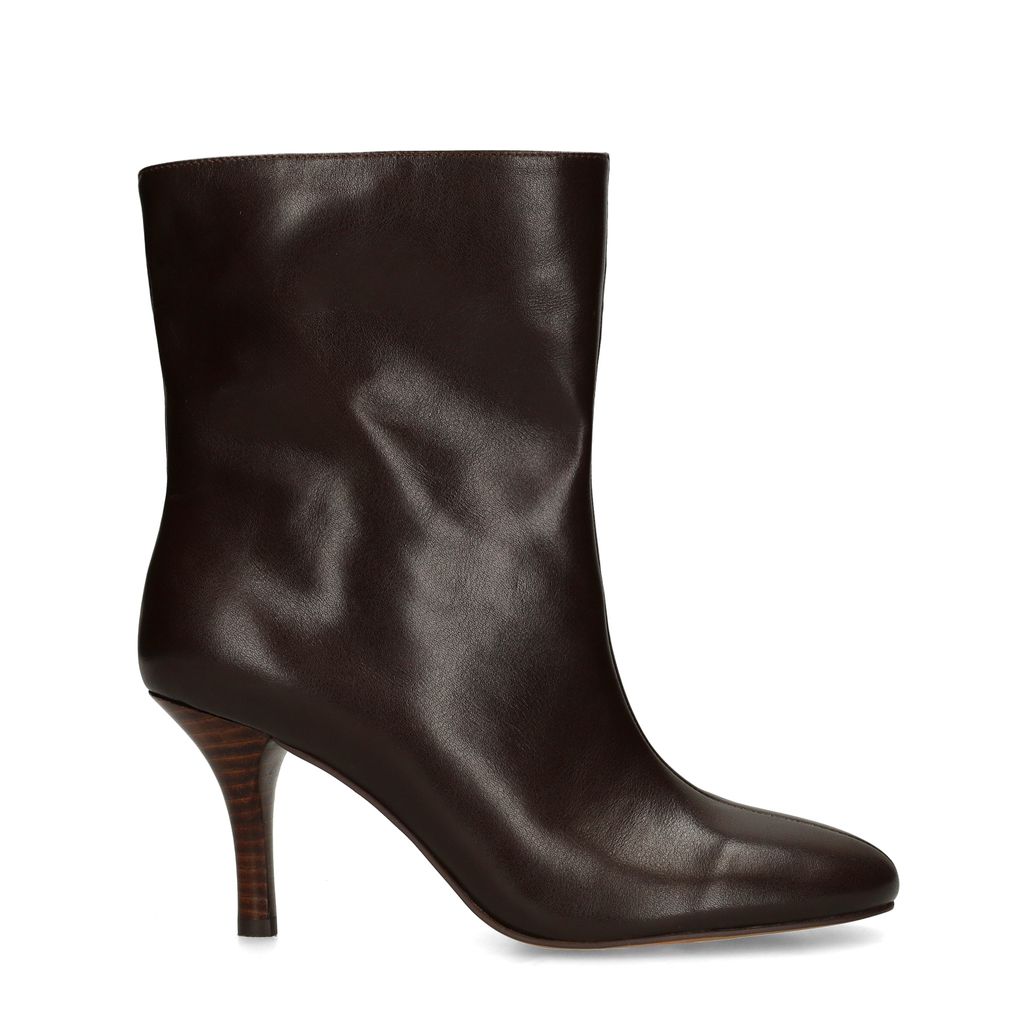 Braune Lederstiefeletten mit Absatz