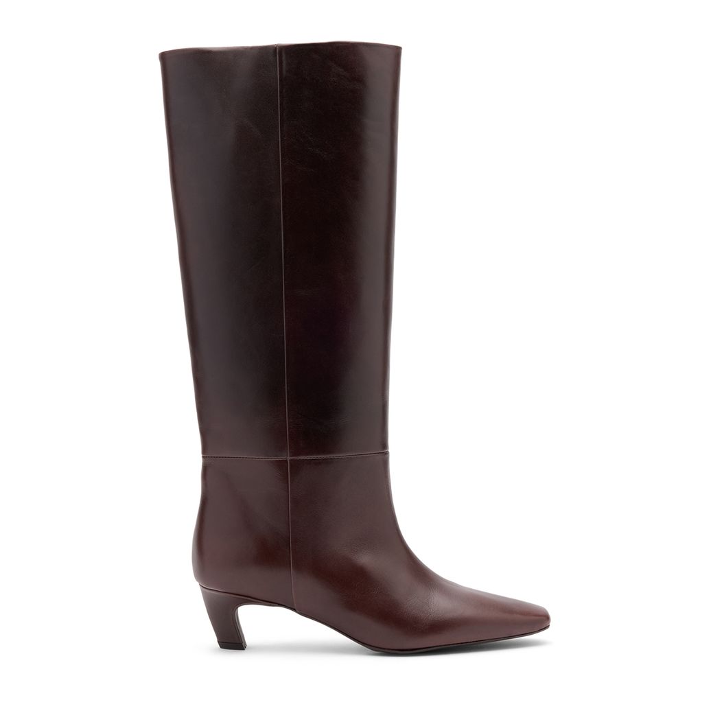 Braune Lederstiefel mit Absatz