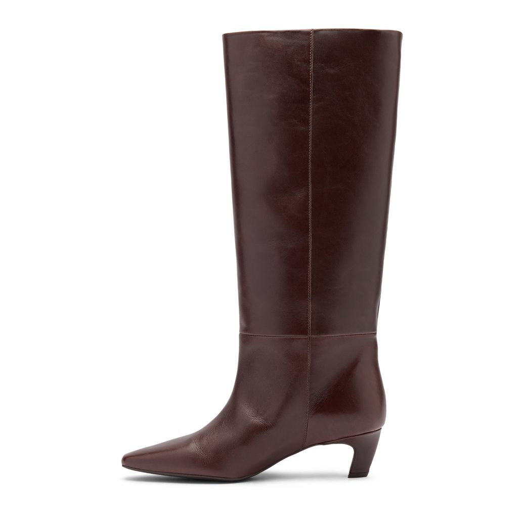 Braune Lederstiefel mit Absatz