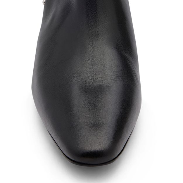 Bottines en cuir avec clous - noir