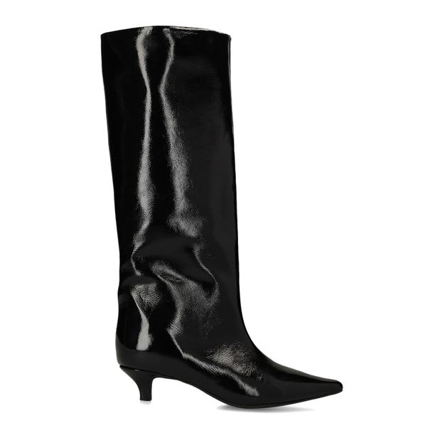 Bottes hautes en cuir verni avec petit talon - noir