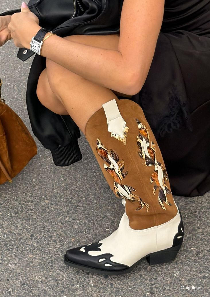 Santiags en cuir avec surpiqûres décoratives - marron