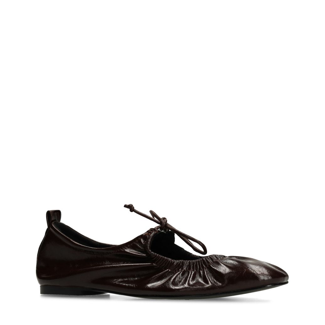 Bruine ballerina's met veters