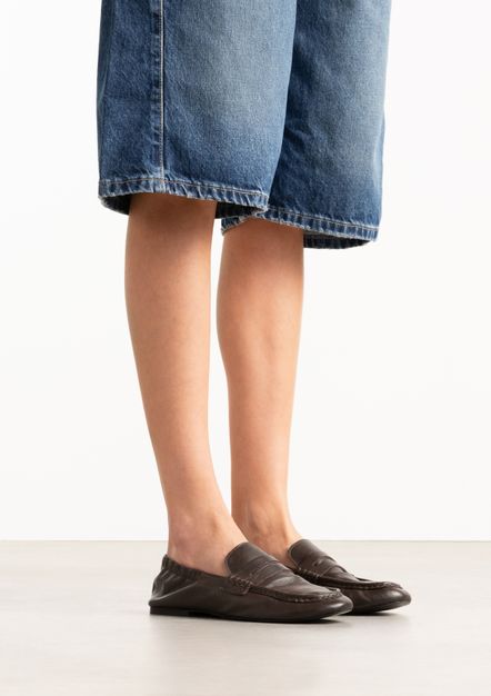 Braune Leder-Loafer mit Knautsch-Details