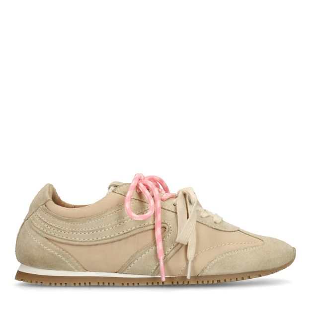 Beige sneakers met dubbele veters