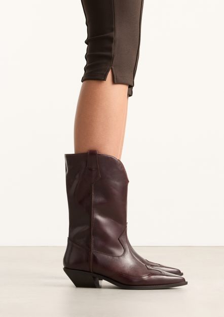 Bordeauxrote Cowboystiefel aus Leder