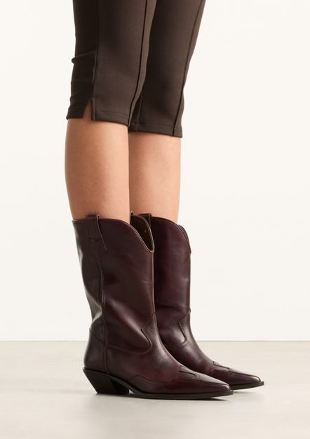 Bordeauxrote Cowboystiefel aus Leder