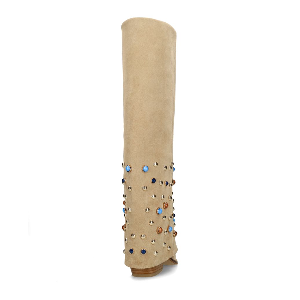 Beigefarbene Veloursleder-Stiefel mit Umschlag und Nieten