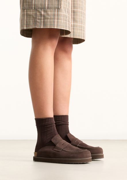 Donkerbruine suède instappers