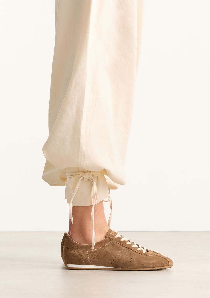 Bruine suède sneakers