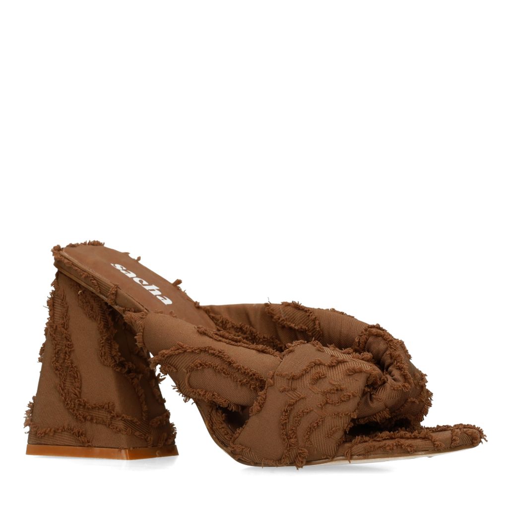 Braune Mules mit Absatz