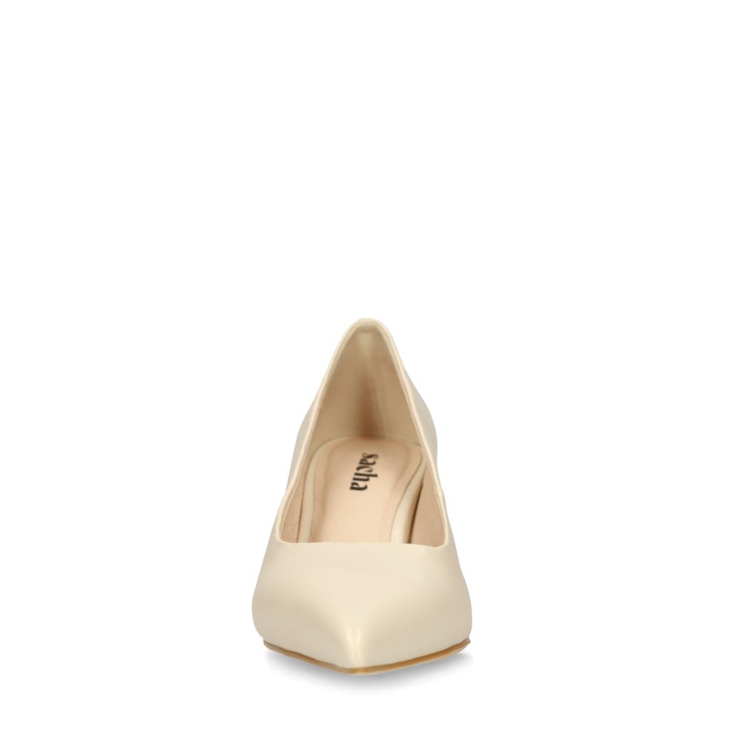 Offwhite Pumps