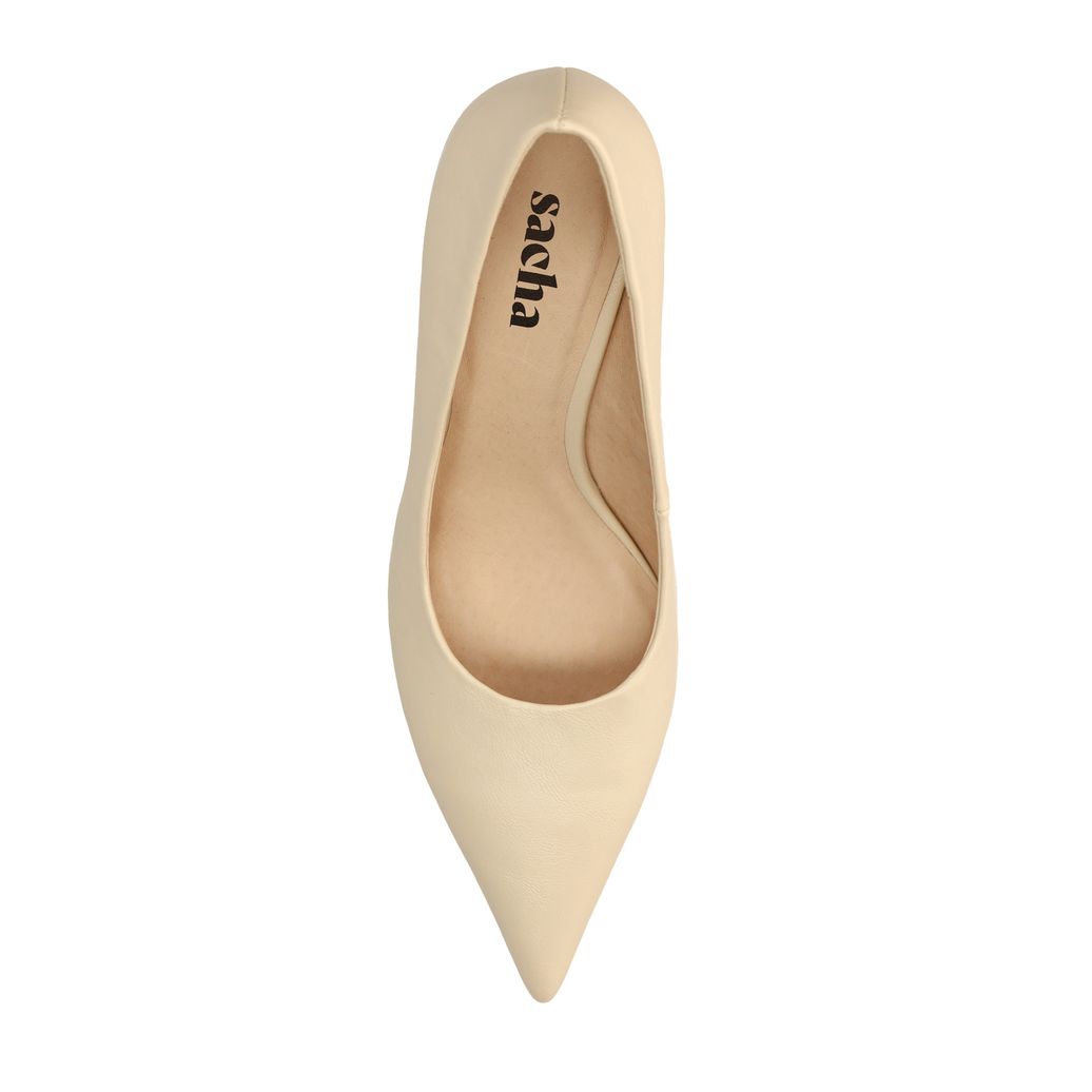 Offwhite Pumps